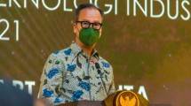 Menperin Agus Gumiwang Kartasasmita