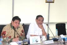 Menperin Airlangga Hartarto dan Menko Maritim Luhut Panjaitan (dok-Maritim.go.id)