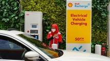 ABB - Shell Indonesia Hadirkan Pengisian Daya Cepat Kendaraan Listrik Terra 54DC berkapasitas 50kW