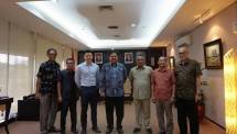 Menteri Perindustrian, Airlangga Hartarto bersama Bupati Konawe, Kery Saiful Kanggoasa
