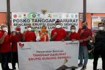 Mitratel Salurkan Bantuan untuk Masyarakat Terdampak Erupsi Gunung Semeru