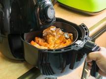 Memasak Makanan di Air Fryer Apakah Benar-Benar Menyehatkan?
