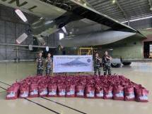 Alumni AAU 2006 Berikan Bantuan Lima Ton Sembako kepada Korban Erupsi Semeru 