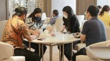 Suasana customer di Tower Venentian 