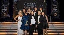 CEO and Komisaris Crown Group Iwan Sunito saat menerima penghargaan di ajang UDIA NSW Awards