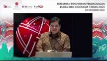  Menteri Koordinator Bidang Perekonomian Republik Indonesia (RI), Airlangga Hartarto, secara resmi menutup perdagangan 2021 pasar modal Indonesia. Penutupan perdagangan ini disaksikan oleh seluruh pelaku pasar secara virtual pada Kamis (30/12/2021). (Foto: Abraham SIhombing)