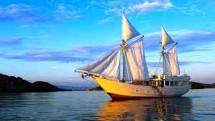 Wisata Kapal Layar (Foto ist)