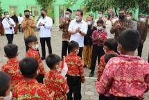 Sapa Murid SDN 1 Ngablak Boyolali, Menteri Trenggono: Biar Pintar Harus Makan Ikan! 