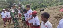 Satgas Yonif 126 KC Edukasi Anak-Anak Sekolah Dasar tentang Pertanian