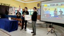 Pelatihan dan praktik lapangan budidaya lebah madu 