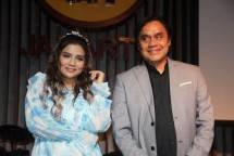 Pemusik Dwiki Dharmawan Orbitkan Penyanyi Cantik Viola
