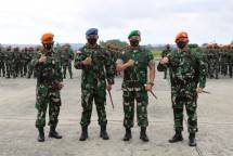 Pangdam XVII/Cenderawasih Mayjen TNI Teguh Muji Angkasa Lepas Satgas Kopasgat 