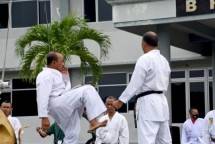 Prajurit Pelatih Petarung Korps Marinir Pasuruan Latihan Karate
