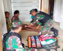 Satgas Yonif 126/KC Tingkatkan Kesehatan Masyarakat Papua