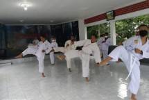 Prajurit Puslatpur Marinir-6 Antralina Tingkatkan Kemampuan Bela Diri Karate