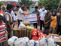 KIP Terjun Langsung Bagikan Makanan Siap Saji dan Sembako Terkait Banjir di Serang Banten