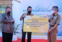 Peduli Kebersihan Parepare, BTN Sumbangkan Mobil Sampah