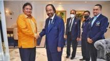 Ketua Umum Partai Golkar Airlangga Hartarto saat menemui Ketua Umum Partai NasDem Surya Paloh
