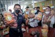 Menparekraf Dorong Produk Kuliner Kota Pontianak, Kalimantan Barat Untuk Naik Kelas (Foto: Kemenparekraf) 