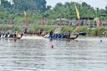 Alet Dayung Yonif 5 Marinir Tingkakan Kemampuan Dayung Perahu Naga