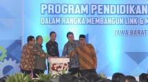 Peluncuran Program Pendidikan Vokasi Industri untuk wilayah Jawa Barat di PT Astra Otoparts Tbk