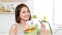 Makan Makanan Tinggi Serat (Ist)
