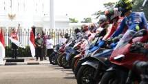 Presiden Jokowi Lepas Parade Pembalap Pertamina Grand Prix of Indonesia