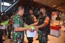 Danrem 174 Merauke Dampingi Pangdam XVII Cenderawasih Kunjungi Pos Satgas Pamtas RI-PNG Yonif 123 Rajawali 