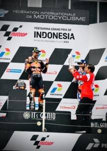 Presiden Jokowi Apresiasi Masyarakat Hingga Penyelenggara MotoGP Mandalika 2022