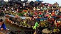 Pasar Terapung Siring di Sungai Martapura, Kalimantan Selatan (Foto:basirih.banjarmasinkota)