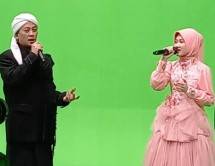 Musisi Opick Rangkul Artis Rhana Haura Dalam Program Ramadan SRN Entertainment