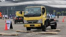 Gelar Test Drive, KTB Ajak Semua Pelanggan Rasakan Sensasi Nyamannya 'Tunggangi' Canter & Fighter X