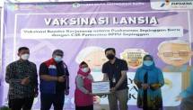 Vaksinasi Lansia yang didukung Pertamina 