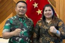 Artis dan Penggiat Sosial Lily Moza 
