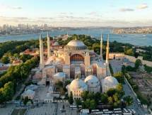Pertama Kalinya, Masjid Hagia Sophia Turki Gelar Salat Tarawih Setelah 88 Tahun