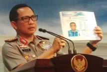 Kapolri Jenderal Pol Tito Karnavian menunjukkan sketsa terbaru pelaku penyerangan Novel Baswedan (Foto Ist)