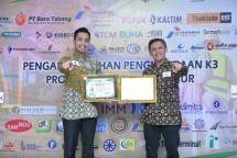 Wujudkan Lingkungan Kerja Aman, PKT Raih Tiga Penghargaan dari Pemprov Kaltim