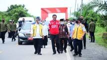 Menteri Basuki Dampingi Presiden Jokowi Tinjau Proyek Peningkatan Kualitas Jalan Kota Jambi ke Muara Sabak