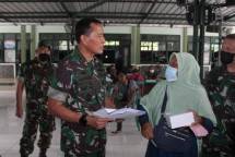 Aster Panglima TNI, Mayjen TNI Sapriadi Hadiri Pembagian Program Bantuan Tunai