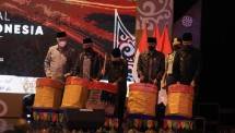 Wapres dan Ketua OJK saat di Sumatera Barat