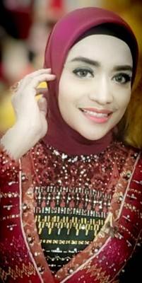 Artis Senior Nana Mardiana