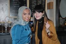 Happy Nooraeny dan Endors Artis Ita Purnamasari 