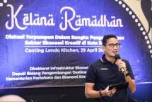 Menteri Pariwisata dan Ekonomi Kreatif Sandiaga Salahuddin Uno dalam acara Kelana Ramadhan, dengan tema &ldquo;Diskusi Terpumpun Dalam Rangka Pengembangan Sektor Ekonomi Kreatif di Kota Solo&rdquo;, di Canting Londo Kitchen, Solo, Jumat (29/4/2022) (Foto: Kemenparekraf)