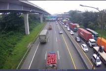 Korlantas Polri Kembali Berlakukan Contraflow di Tol Japek