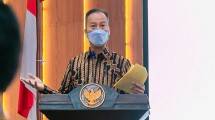 Menteri Perindustrian Agus Gumiwang Kartasasmita 