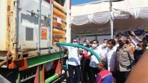ID FOOD Mulai distribusikan Minyak Goreng Curah dan Gula ke pasar Tradisional di Kupang