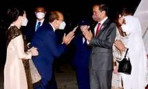 Presiden Jokowi dan Ibu Negara beserta rombongan tiba di Pangkalan Militer Andrews
