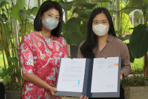 Penandatangan kerja sama anatara Binus dan HashMicro
