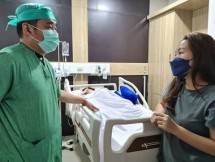 Mayor (ckm) dr. Sulistomo Herrantyo Sp.Rad(K) dan keluarga Ibu Wiw