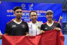 Rasa bangga dan tegang ikut dirasakan Menteri Pemuda dan Olahraga Republik Indonesia (Menpora RI), Zainudin Amali setelah ikut menyaksikan langsung kemenangan Ganda Campuran Tenis Indonesia Christopher Rungkat/Aldila Sutjiadi atas pasangan Thailand Patcharin Cheapchandje/Pruchya Isaro, di final cabor tenis SEA Games 2021 Vietnam, Jumat (20/5) sore. (foto:rayki/kemenpora.go.id)